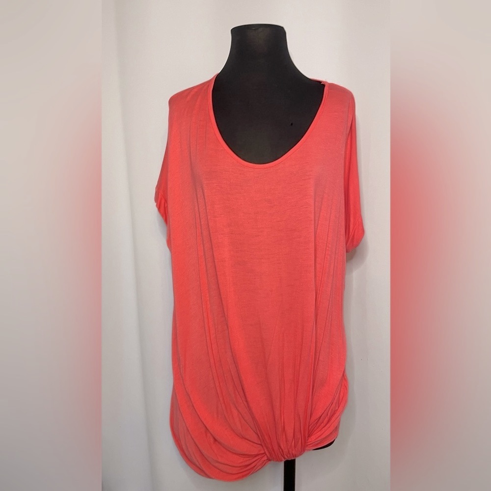 Twist hem top [luxe]